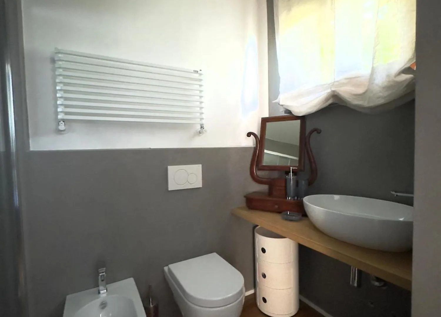 Elegant Modern And Bright Flat With Splendid Terrace Overlooking The Sea And Palmaria Island Modern Designer Interior Accommodates Up To Six People Porto Venere