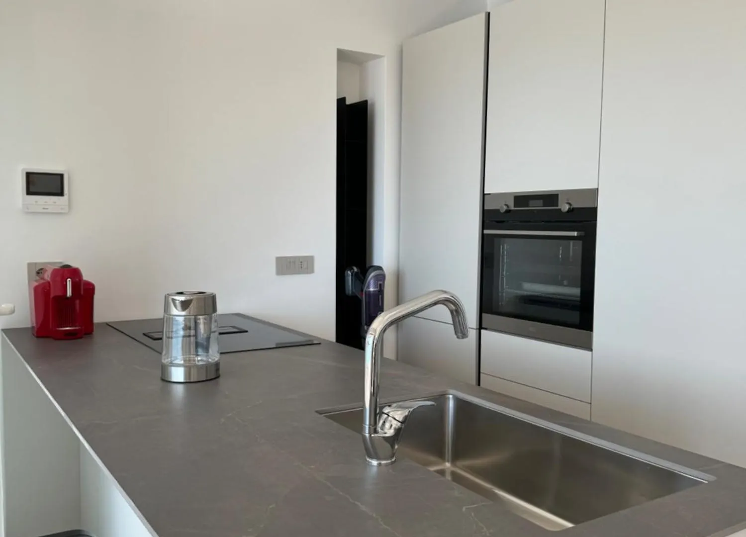 Apartment Elegant Modern And Bright Flat With Splendid Terrace Overlooking The Sea And Palmaria Island Modern Designer Interior Accommodates Up To Six People Porto Venere