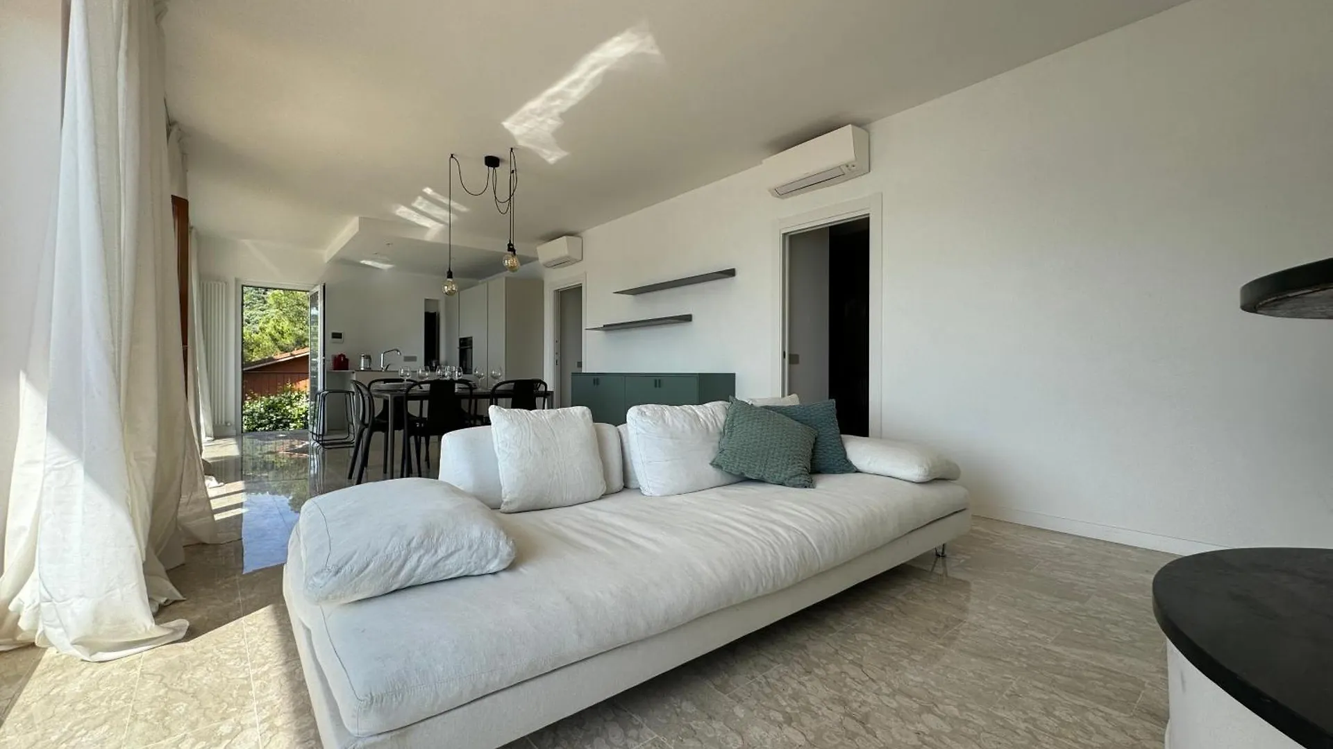 Elegant Modern And Bright Flat With Splendid Terrace Overlooking The Sea And Palmaria Island Modern Designer Interior Accommodates Up To Six People Porto Venere