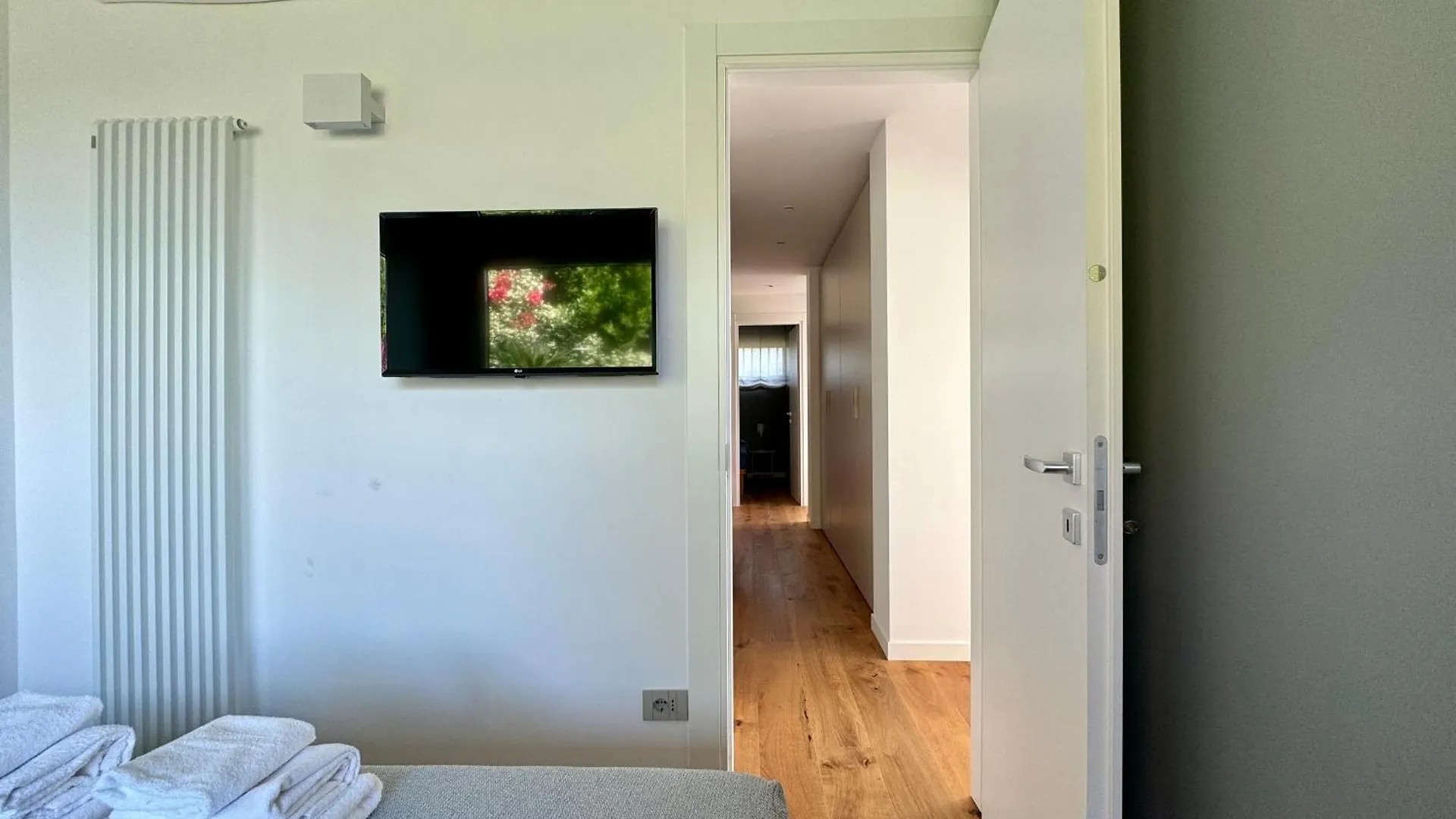 Elegant Modern And Bright Flat With Splendid Terrace Overlooking The Sea And Palmaria Island Modern Designer Interior Accommodates Up To Six People Porto Venere 0*,  Italy