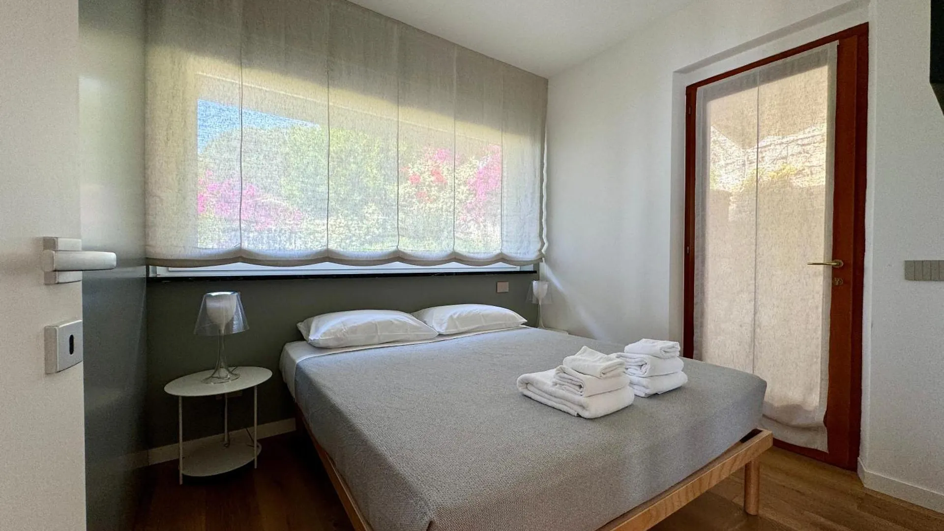 Elegant Modern And Bright Flat With Splendid Terrace Overlooking The Sea And Palmaria Island Modern Designer Interior Accommodates Up To Six People Porto Venere 0*,  Italy