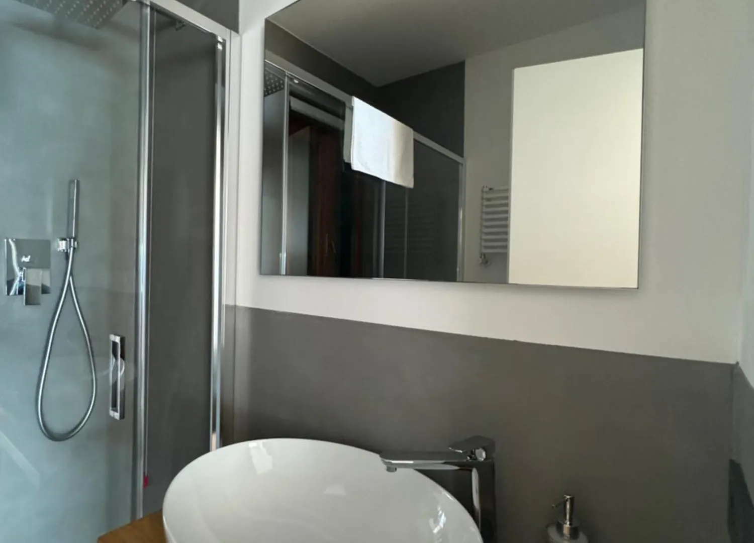 Elegant Modern And Bright Flat With Splendid Terrace Overlooking The Sea And Palmaria Island Modern Designer Interior Accommodates Up To Six People Porto Venere Apartment