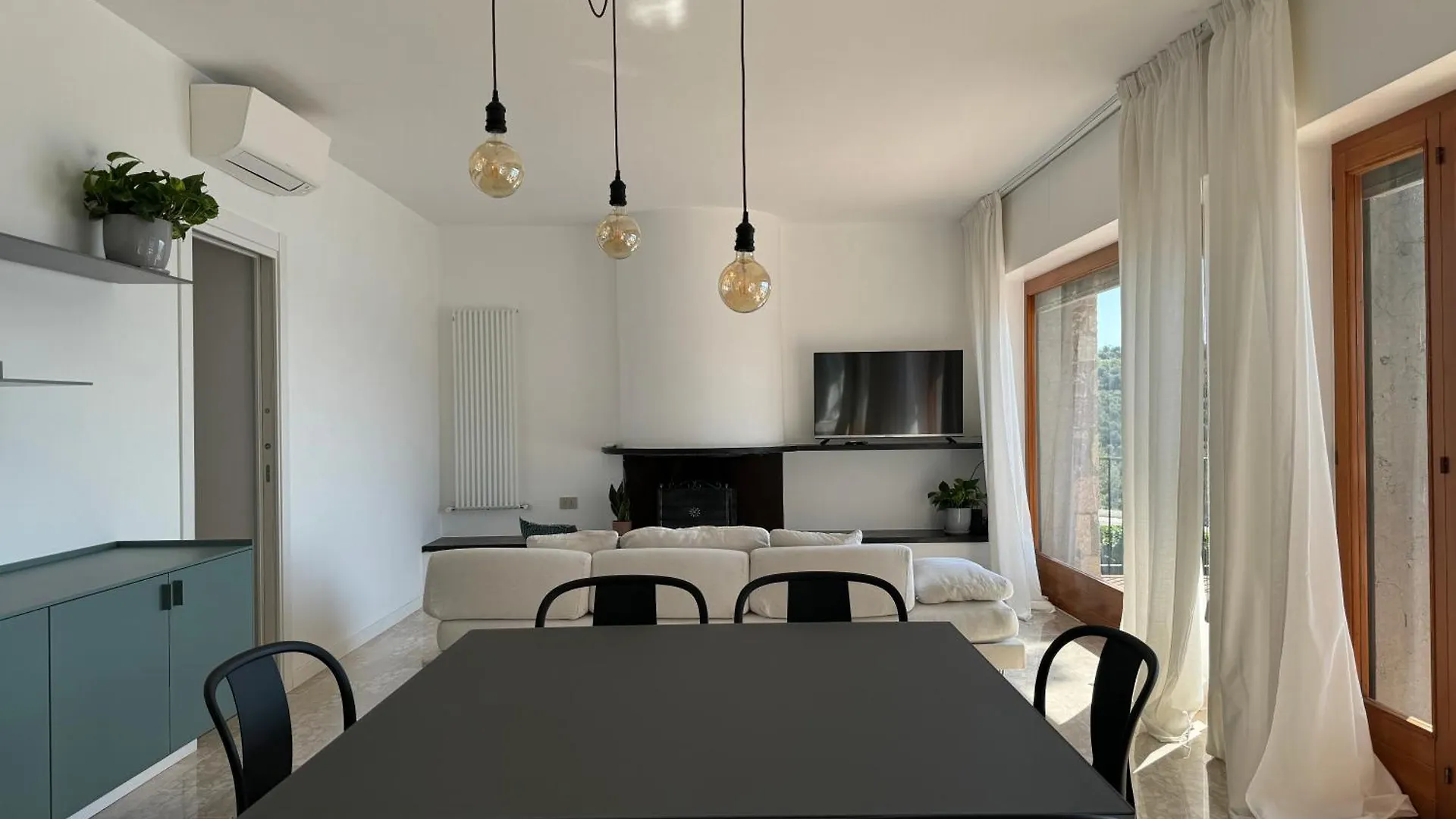 Elegant Modern And Bright Flat With Splendid Terrace Overlooking The Sea And Palmaria Island Modern Designer Interior Accommodates Up To Six People Porto Venere Italy