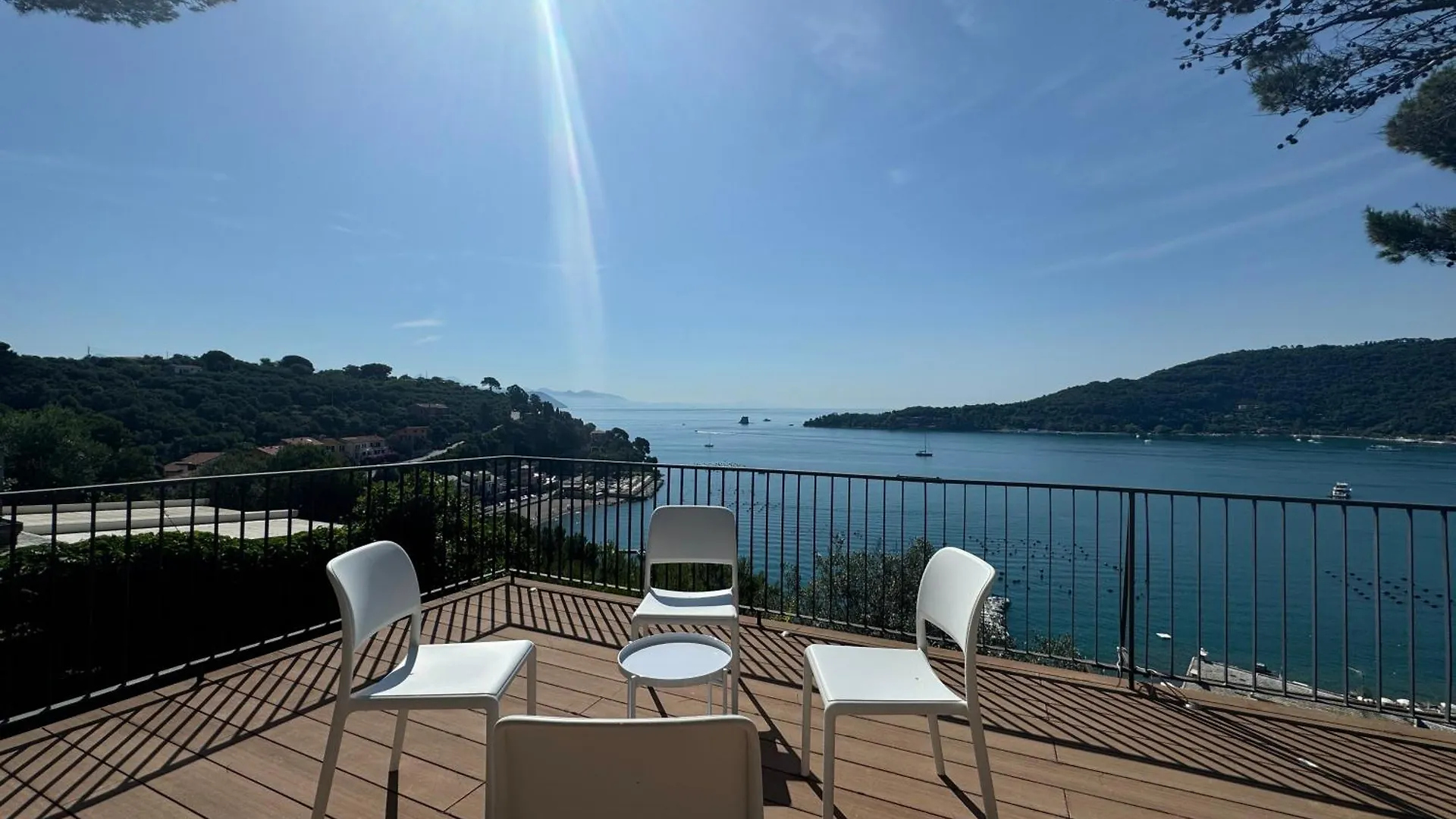 Apartment Elegant Modern And Bright Flat With Splendid Terrace Overlooking The Sea And Palmaria Island Modern Designer Interior Accommodates Up To Six People Porto Venere Italy