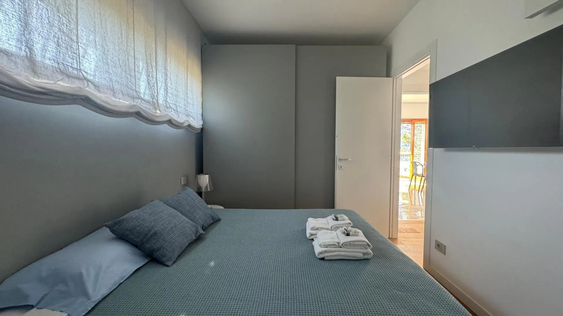 Apartment Elegant Modern And Bright Flat With Splendid Terrace Overlooking The Sea And Palmaria Island Modern Designer Interior Accommodates Up To Six People Porto Venere