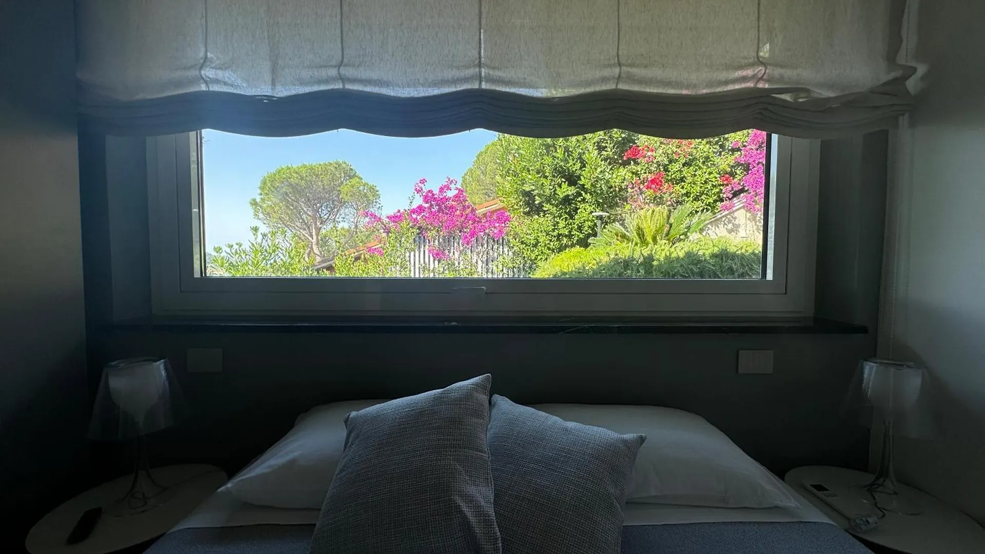 Elegant Modern And Bright Flat With Splendid Terrace Overlooking The Sea And Palmaria Island Modern Designer Interior Accommodates Up To Six People Porto Venere Apartment