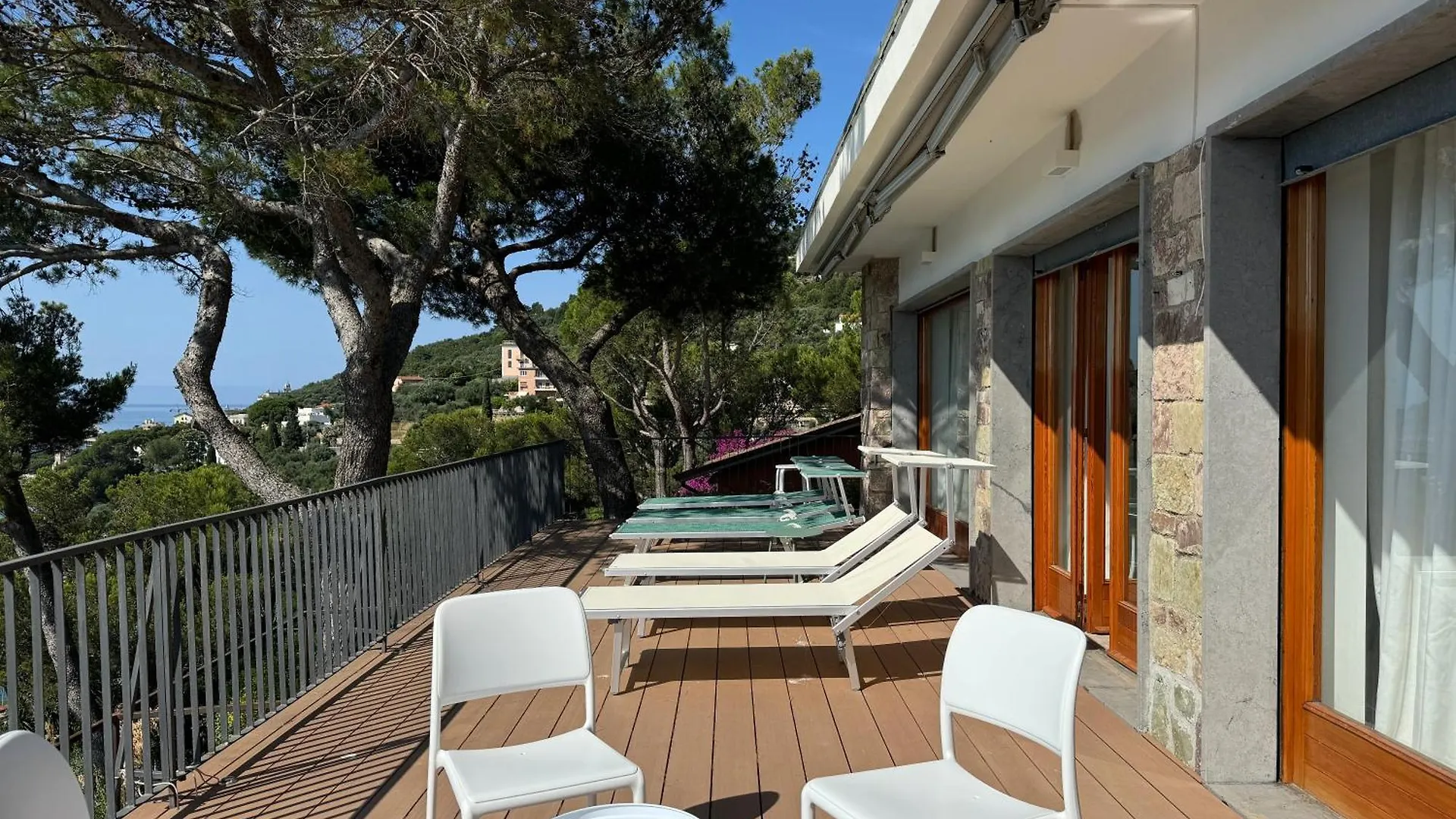Apartment Elegant Modern And Bright Flat With Splendid Terrace Overlooking The Sea And Palmaria Island Modern Designer Interior Accommodates Up To Six People Porto Venere