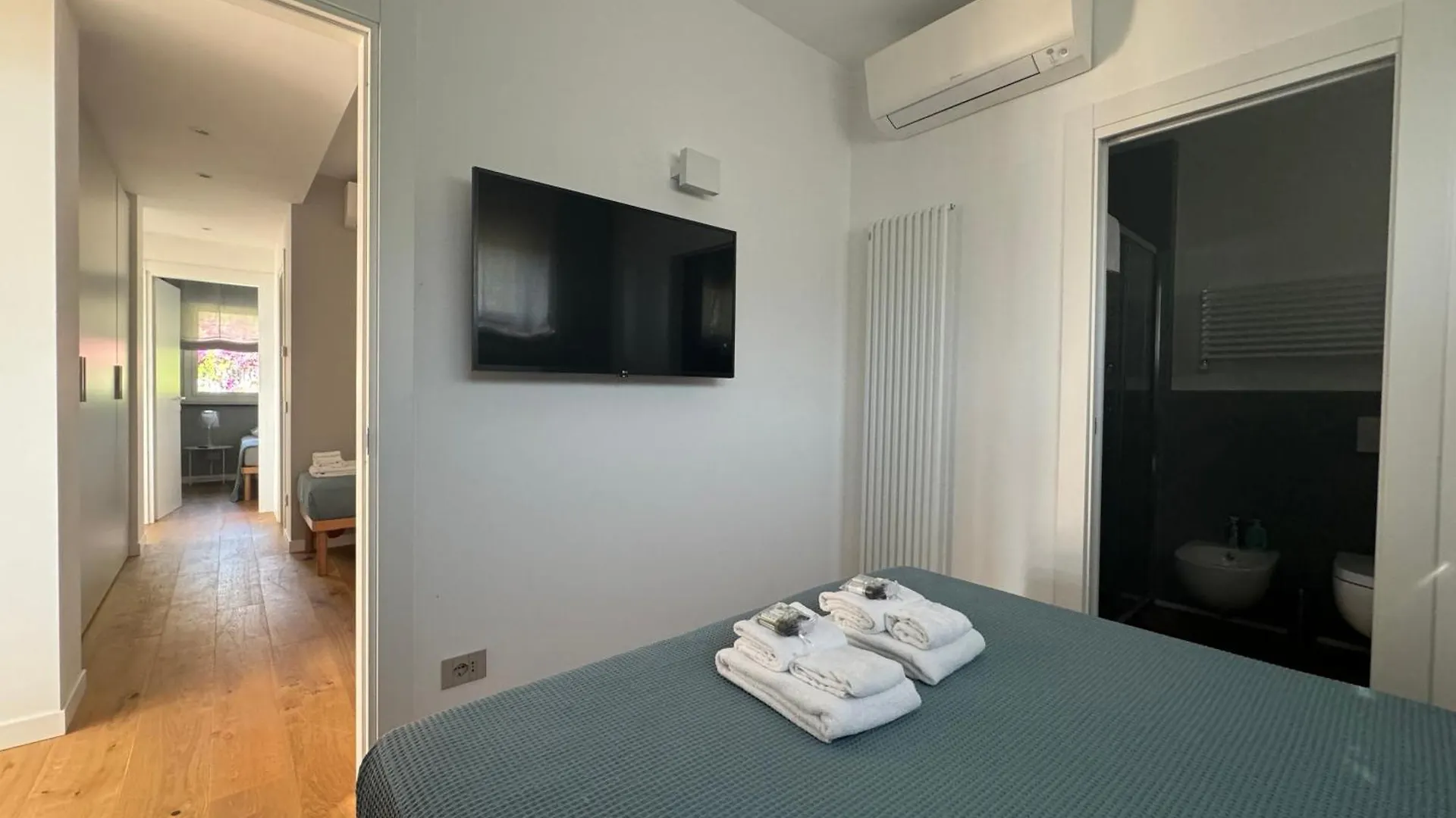 Elegant Modern And Bright Flat With Splendid Terrace Overlooking The Sea And Palmaria Island Modern Designer Interior Accommodates Up To Six People Porto Venere
